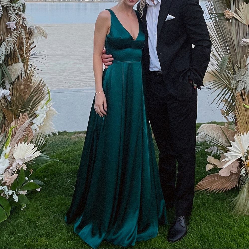 David's Bridal Emerald Green Satin V-Neck A-Line Gown
